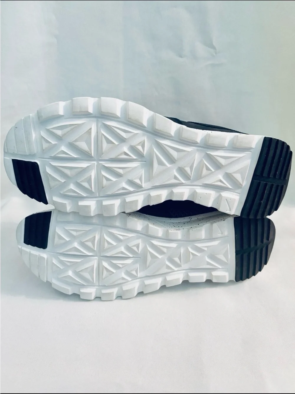 NIKE ACG TRAINERENDOR Waterproof Sneakers